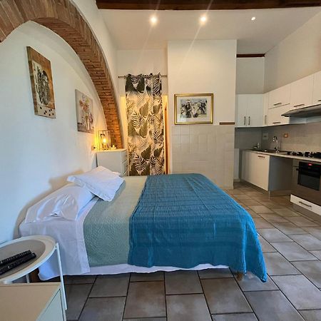 B&B La Fucinaia Pet Friendly Adults Only カンピーリア・マリッティマ エクステリア 写真
