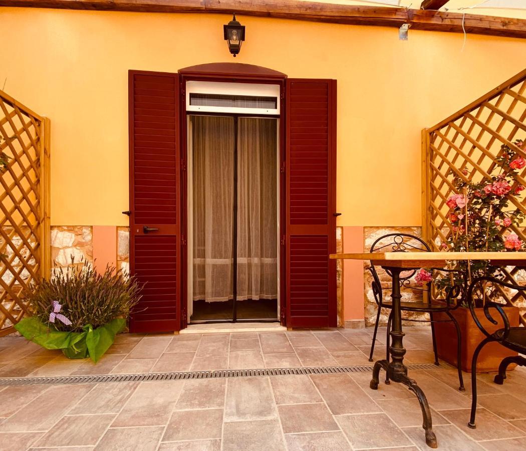 B&B La Fucinaia Pet Friendly Adults Only カンピーリア・マリッティマ エクステリア 写真